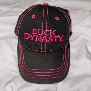 Duck Dynasty Hat Pink Black Mesh SnapBack Paramount Outdoors